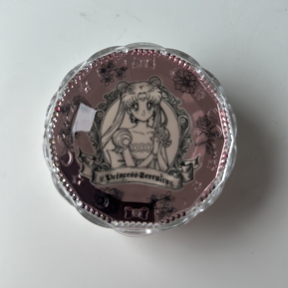 JAPAN Sailor Moon Face Compact Powder CreerBeaute - Picture 2 of 4